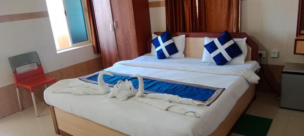 Goroomgo Star Inn Sea View Purî Extérieur photo
